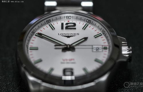 集萬年歷與年差機(jī)芯于一表，親民售價(jià)不到萬元引爆市場(chǎng)